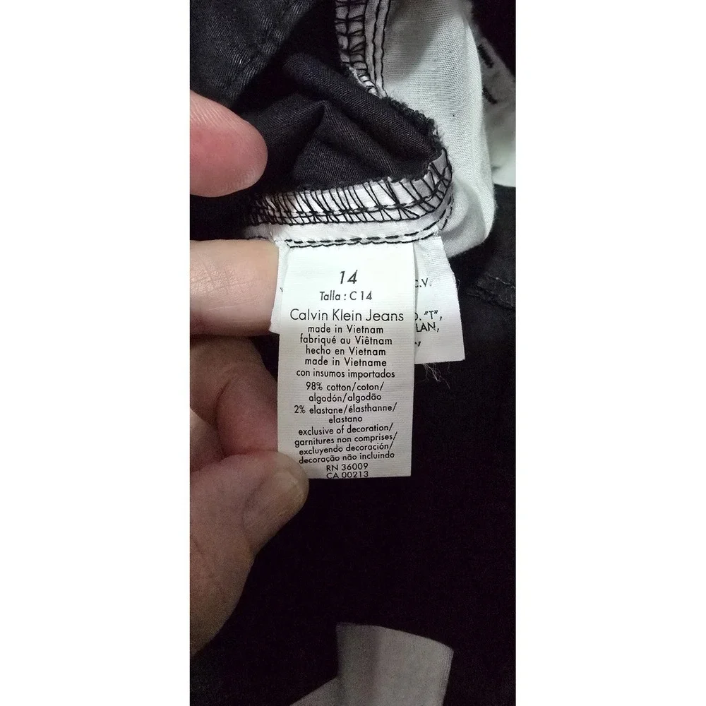 CALVIN KLEIN Jeans CK Black Cargo Shorts Sz 14 NWT‎